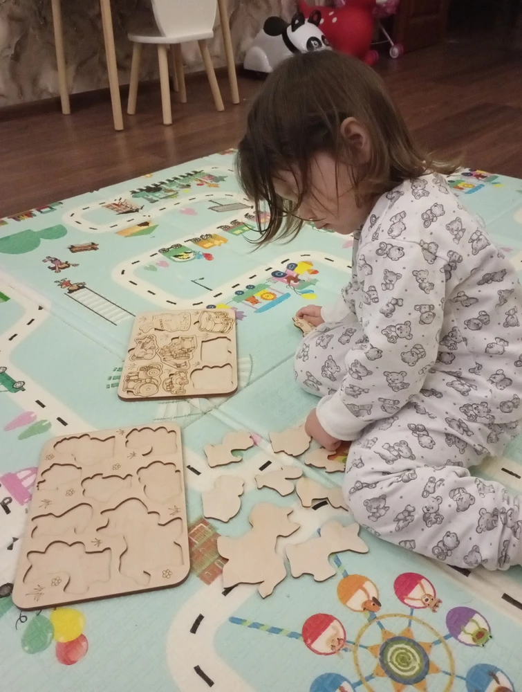 Рекомендую, мне очень нравится. Дочка 2 года с удовольствием складывает) Цена супер!