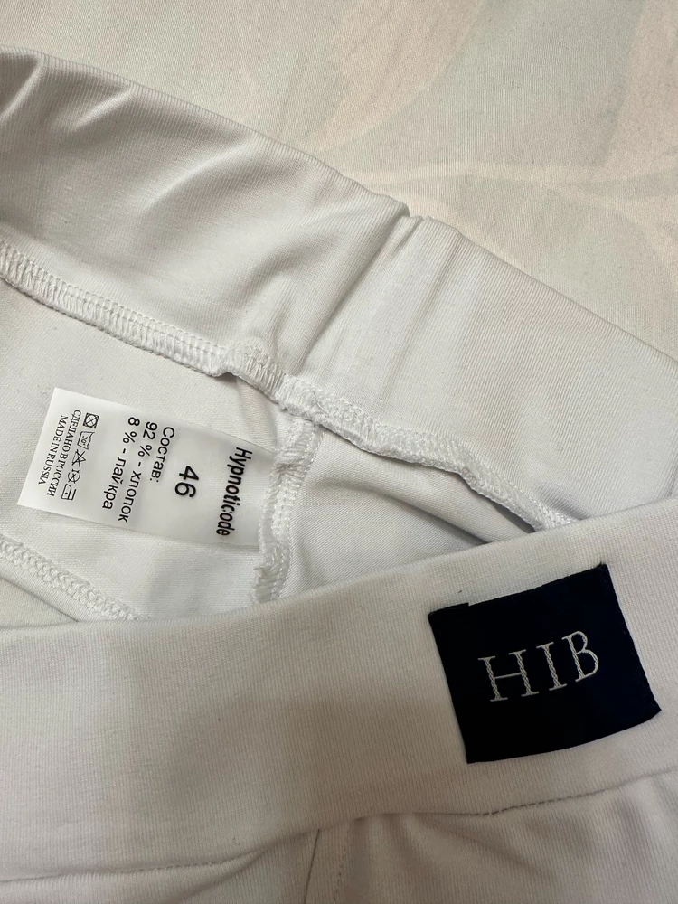 Люблю трусы с высокой талией. У меня размер между 44 и 46, купила 46, надо было наверно взять 44, но это лично мои ощущения. Попробую взять и 44. Ткань отличного качества. Все швы идеальные.