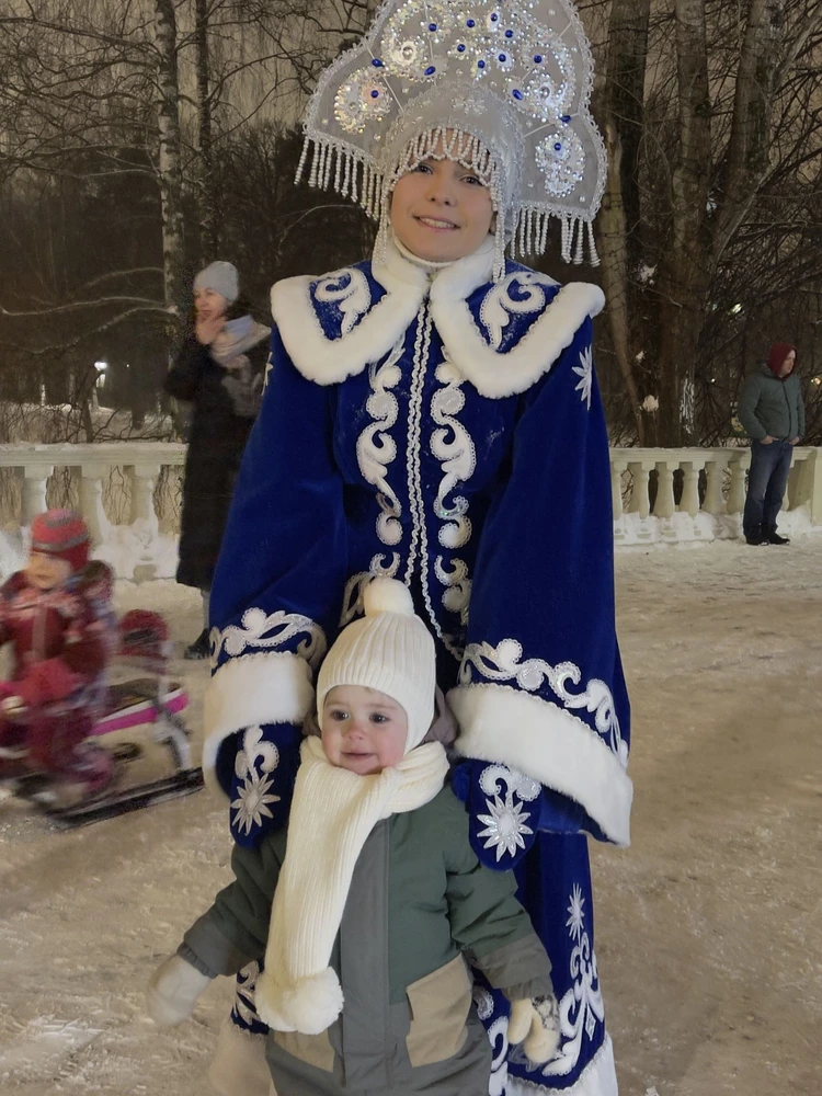 Отличная теплая, красивая, качественная шапка! Подобрали еще и шарфик к ней! Вообще супер! Спасибо продавцу)