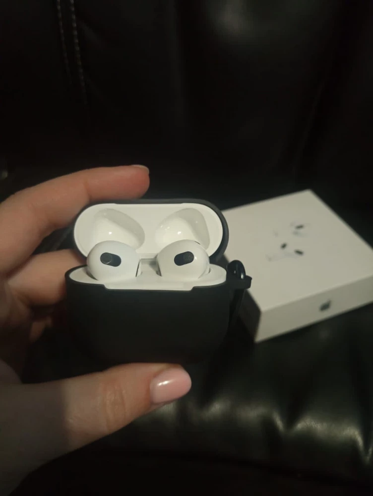 Классные наушники,внешне 1в1 AirPods 3.