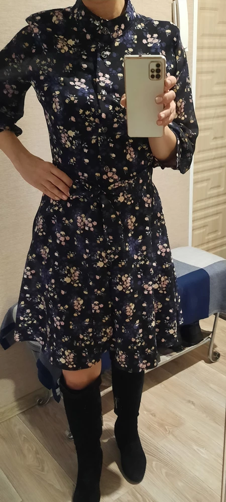 Приятная ткань, не электризуется, удобное .На 42 размер село идеально .