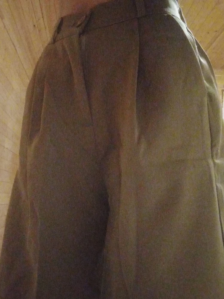 прекрасно сидит на талии,спасибо за качество!!